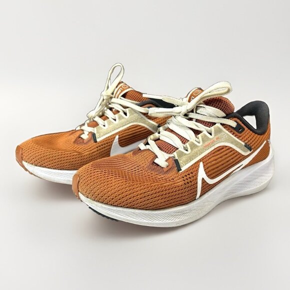 Nike Texas Longhorns Air Zoom Pegasus 40 Running Shoes DZ5951-100 Size 4 - Picture 2 of 16